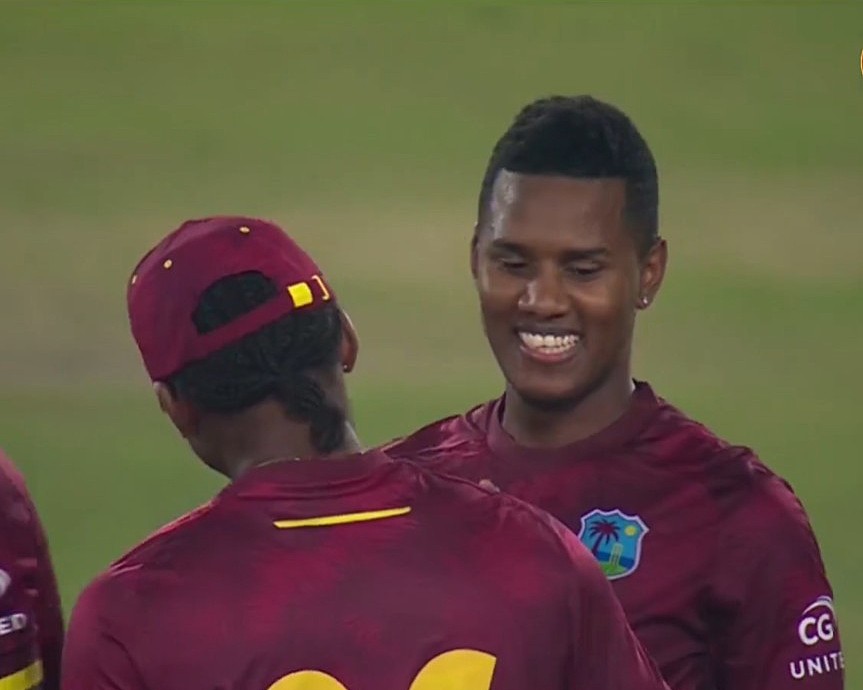 ওয়েস্ট ইন্ডিজের বিপক্ষে শ্বাসরুদ্ধকর সুপার ওভারে হারলো বাংলাদেশ