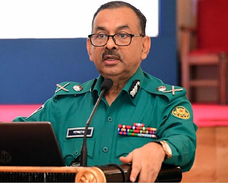 ককটেল-অগ্নিসংযোগকারীদের গুলির নির্দেশ ডিএমপি কমিশনারের