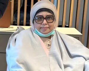 খালেদা জিয়ার শারীরিক অবস্থা সংকটাপন্ন, দেশি-বিদেশি বিশেষজ্ঞ চিকিৎসকদের নিবিড় তত্ত্বাবধানে তাঁর চিকিৎসা চলছে: মির্জা ফখরুল