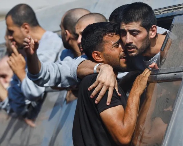 ইসরায়েলি কারাগারে ফিলিস্তিনি বন্দীদের নির্যাতন: ভূগর্ভস্থ সেলে অমানবিক নির্যাতনের অভিযোগ