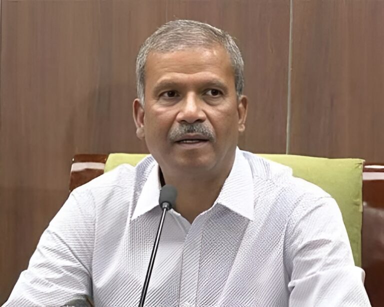 মালয়েশিয়ার নতুন শর্ত ‘অগ্রহণযোগ্য’ ও সিন্ডিকেটের পথ খুলে দেবে: আসিফ নজরুলের সতর্কবার্তা