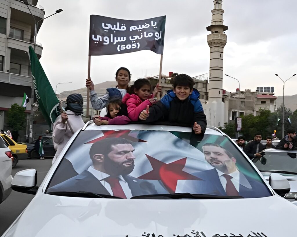 আসাদের পতনের প্রথম বার্ষিকী: সিরিয়ায় উৎসবের মাঝে নতুন স্বপ্ন ও চ্যালেঞ্জ