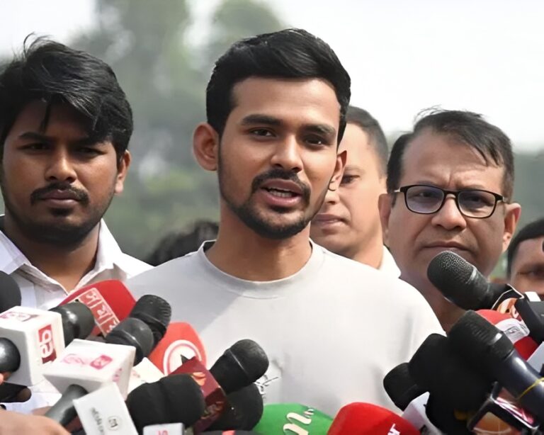 এনসিপি মুখপাত্র আসিফ মাহমুদের ব্যাংক হিসাবের তথ্য তলব করল বিএফআইইউ