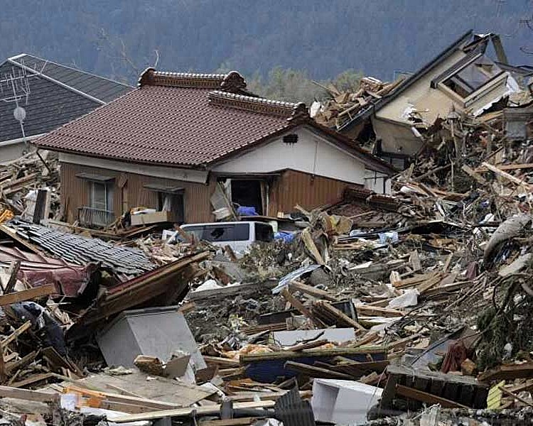 জাপানের উপকূলে ৭.৬ মাত্রার শক্তিশালী ভূমিকম্প: ১০ ফুট উচ্চতার সুনামি আঘাত হানার আশঙ্কা