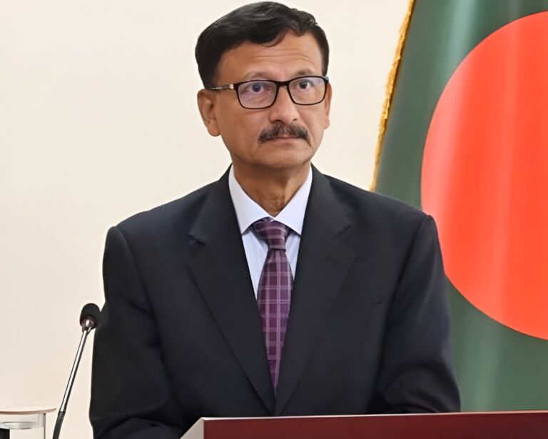 সংসদ নির্বাচনের নিরাপত্তা ইস্যুতে এক মাসের জন্য ‘অন অ্যারাইভাল ভিসা’ স্থগিত করল বাংলাদেশ