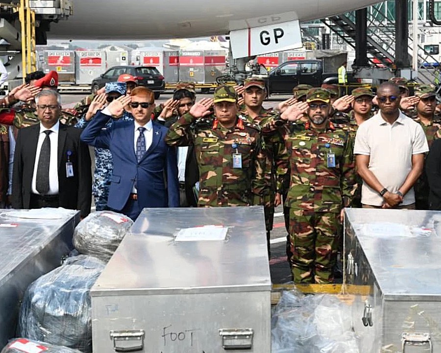 সুদানে শহীদ ছয় বাংলাদেশি শান্তিরক্ষীর লাশ দেশে পৌঁছেছে, আগামীকাল জানাজা ও সামরিক মর্যাদায় দাফন