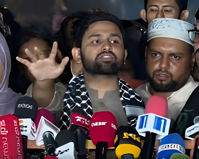 ২৪ ঘণ্টার আল্টিমেটাম: বিচারের দাবিতে উত্তাল শাহবাগ ও শহীদ হাদির শেষ বিদায়