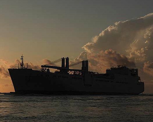 আন্তর্জাতিক জলসীমায় রুশ তেল ট্যাংকার জব্দ: যুক্তরাষ্ট্রের বিরুদ্ধে চীনের কড়া হুঁশিয়ারি