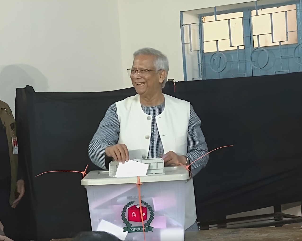 গণতন্ত্রের নবযাত্রা: উৎসবমুখর পরিবেশে ভোটগ্রহণ শেষ, শুরু হয়েছে গণনা