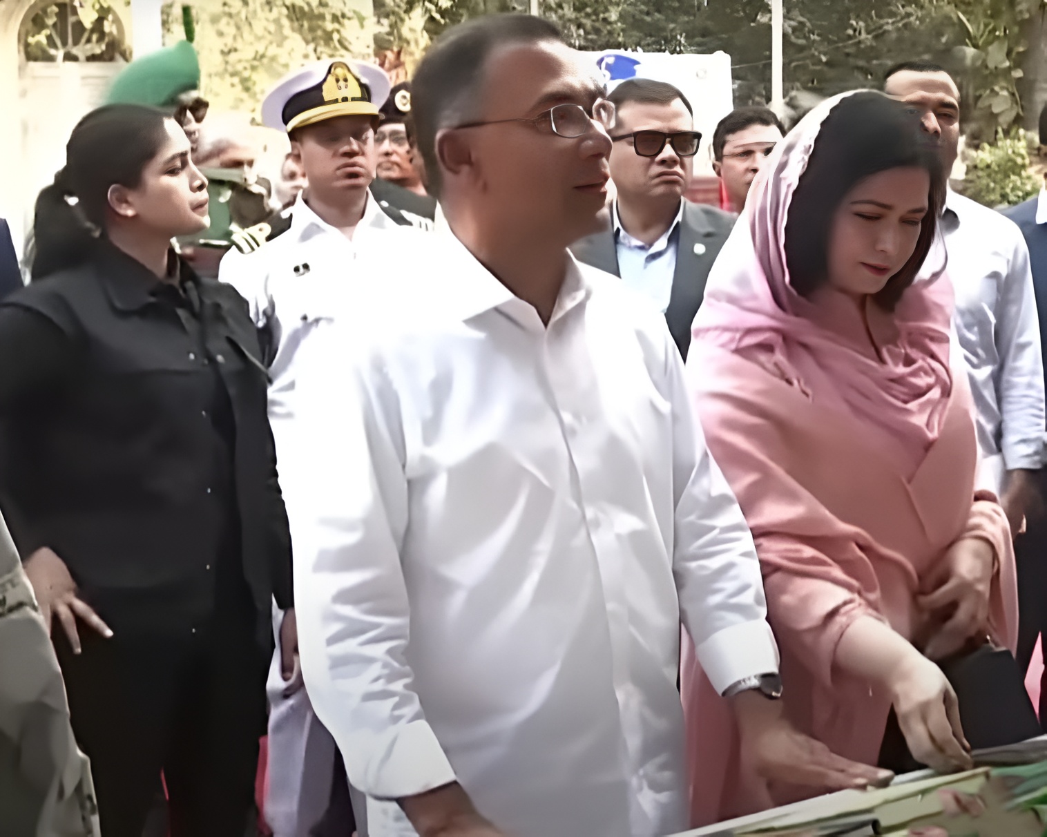 বইমেলা ২০২৬-এর উদ্বোধন: ‘ইন্টারনেট আসক্তি তরুণদের বই থেকে দূরে সরাচ্ছে’- প্রধানমন্ত্রী তারেক রহমান