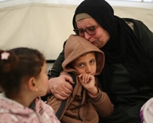 রাফাহ সীমান্ত নিয়ে ইসরায়েলি টালবাহানা ও গাজায় নিহতের নতুন রেকর্ড: এইচআরডব্লিউ পরিচালকের পদত্যাগ