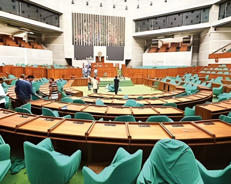 গণতন্ত্রের নবযাত্রা: মঙ্গলবার সকালে বিজয়ী এমপি ও বিকেলে মন্ত্রিসভার শপথ