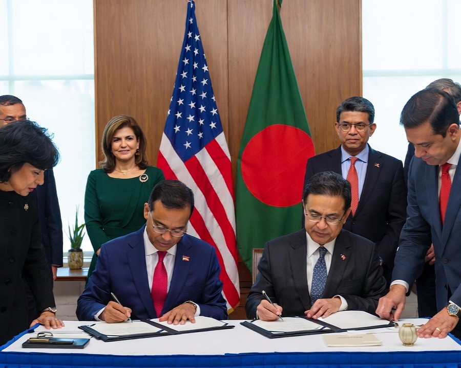 যুক্তরাষ্ট্রের সঙ্গে শুল্ক চুক্তি: নির্বাচনের মুখে তড়িঘড়ি ও গোপনীয়তার প্রশ্ন