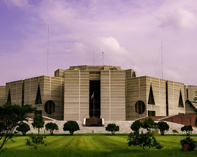 আগামীকাল সংসদ ভবনের দক্ষিণ প্লাজায় ঐতিহাসিক নতুন বাংলাদেশের শপথ: প্রধানমন্ত্রী হচ্ছেন তারেক রহমান