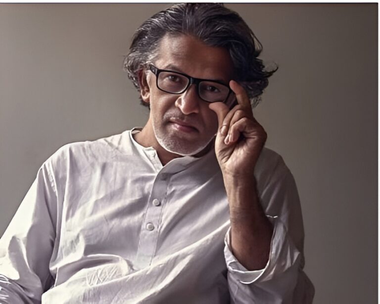 কোরআনের ভুল খুঁজতে গিয়ে চিরন্তন সত্যের কাছে হার মানলেন নির্মাতা গাজী রাকায়েত