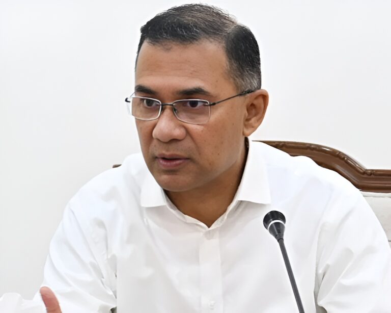 সরকারি পরিত্যক্ত ভবনে হবে স্বাস্থ্যকেন্দ্র: ই-হেলথ কার্ড চালুর নির্দেশ প্রধানমন্ত্রী তারেক রহমানের