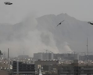 মধ্যপ্রাচ্য যুদ্ধ: কূটনৈতিক সমাধান ও প্রবাসীদের নিরাপত্তায় সর্বোচ্চ গুরুত্ব দিচ্ছে বাংলাদেশ