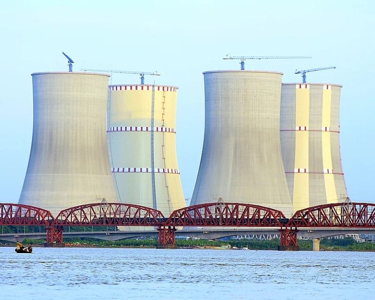 রূপপুরে পরমাণু যুগে বাংলাদেশ; চুল্লিতে জ্বালানি লোডিং শুরু, শীঘ্রই আসছে পারমাণবিক বিদ্যুত