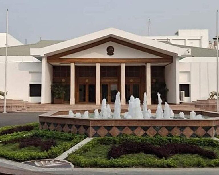 সরকার গঠনের দুই মাস পূর্তি: কাল শনিবার সংবাদ সম্মেলন করবেন প্রধানমন্ত্রী তারেক রহমান