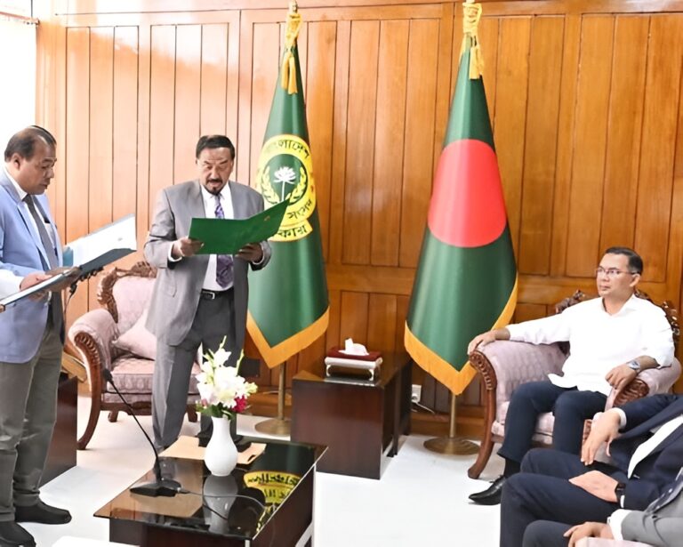 দেশে শান্তিশৃঙ্খলা রক্ষায় বিএনপি নেতাকর্মীদের প্রশাসনকে সহযোগিতার নির্দেশ প্রধানমন্ত্রীর