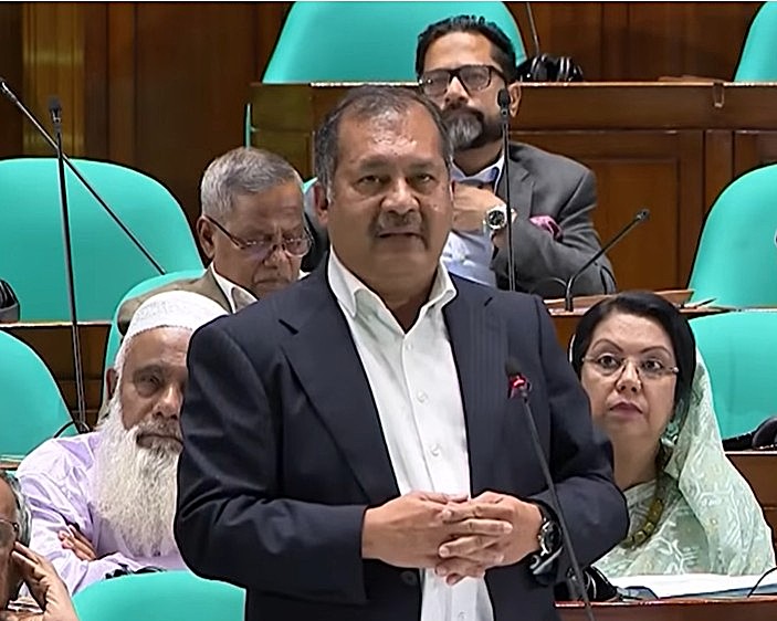 জাতীয় সংসদে ১৯৭১ ও ২০২৪-এর জুলাই গণহত্যার দায় এবং রাজনৈতিক আদর্শ নিয়ে তর্ক বিতর্ক