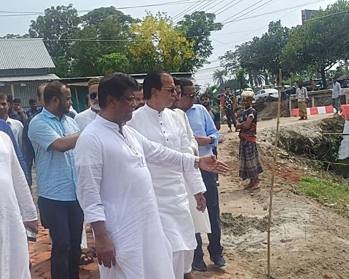 খাল খনন কর্মসূচি দেশে সবুজ বিপ্লবের সূচনা করবে: ত্রাণমন্ত্রী আসাদুল হাবিব দুলু