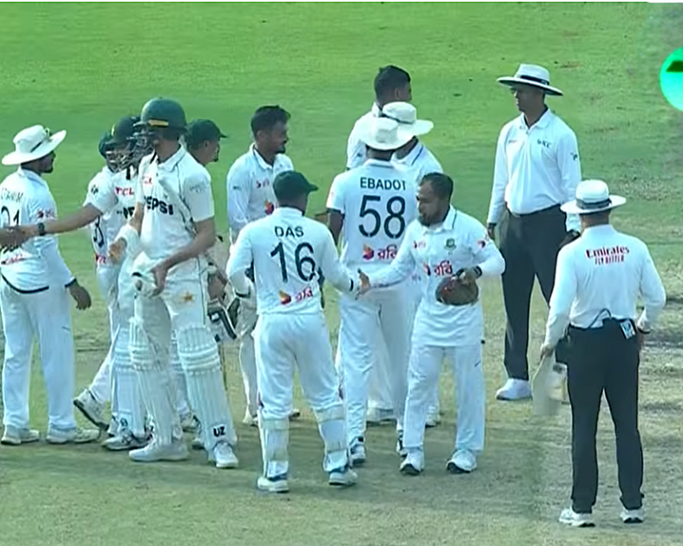 পাকিস্তানের বিপক্ষে দেশের মাটিতে প্রথম টেস্ট জয়: টাইগারদের দাপটে টানা ৩ টেস্ট হারলো সফরকারীরা