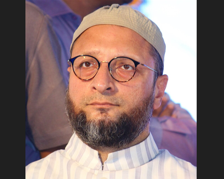 আজান-নামাজ নিয়ে মুসলিমদের নিশানা করা হচ্ছে, দ্বিতীয় কোনো হিজরত হবে না: আসাদউদ্দিন ওয়াইসি