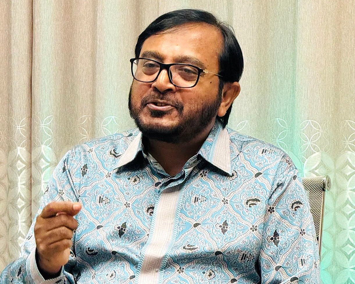 “গালাগালি ও হামলা দুটোই অতীতমুখী রাজনীতি, নতুন বাংলাদেশ গড়ায় বড় বাধা”: ফেনীতে মজিবুর রহমান মঞ্জু